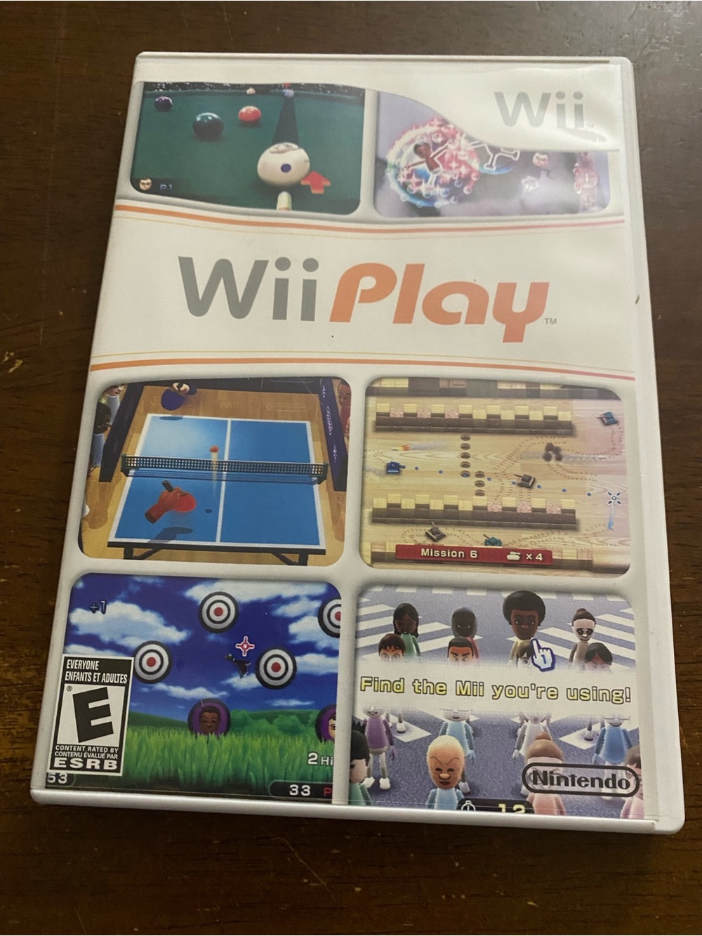 Nintendo WiiPlay Video Game Case - White with Orange Logo